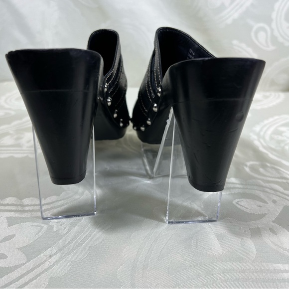 Coach clogs size 8M in good condition - Picture 4 of 10